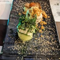 Joe with Spring green crisps at We Can Veg It in Campinas