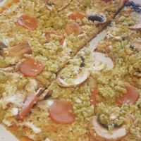 Pizza (una disculpa que siempre se me olvida tomar la foto antes😅) at Cinnamon Veggie in Cuernavaca