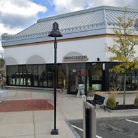  at sweetgreen in Lynnfield