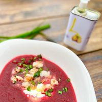 Rote Bete-Apfel-Suppe mit Limonenöl at Refugio in Unna