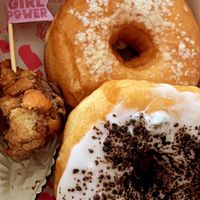 Even got a treat for International Women’s Day!! ❤️  at Frambuesa Pastelería Vegan in Bogota