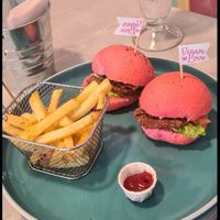 pink burger at Frambuesa Pastelería Vegan in Bogota