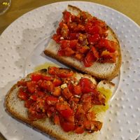 The best tomato bruscheta in the city at Zenzero in Siracusa