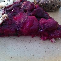 Tarte aux prunes at Petite Nature in Rennes