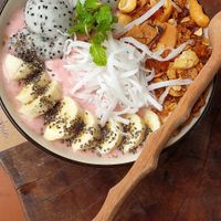 Smoothie bowl at Rosie's Cafe in Hoi An