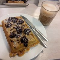 Glutenfree peanutbutter blueberryjam waffle and soymilklatte at Makers Kahvila in Helsinki