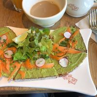Avocado toast at Le Pain Quotidien - Shibakouen in Tokyo
