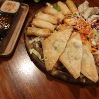 Vorspeisen Platte und Sommerrollen at Chay Umi in Berlin