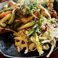 Rice noodles with crispy tofu cubes and mixed vegetables in hoisin-like sauce  at Chay Umi in Berlin