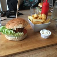 The Vegan ‘chicken’ burger 🤤💚🌱 at The Cornish Vegan in Truro