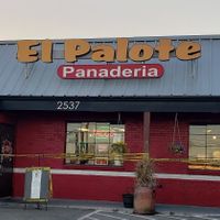 Yellow tape: Stay away from the building at El Palote Panaderia in Dallas