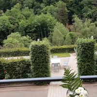 Hafercapuccino auf der Terrasse at Zum Alten Kurhaus at Jugendstilhotel Trifels in Annweiler
