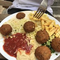 falafelteller  at El Waleed in Rostock