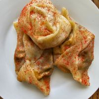 Manty, 2 kinds: tofu&spinach and vegetables at Rada & K in Karagandy