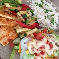 Tofu, rice & salad  at Ateliê 47 in Silves