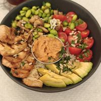 The vegan tofu bowl at Ateliê 47 in Silves