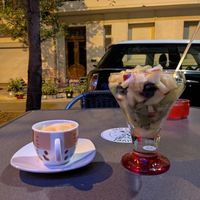 Fruit salad and decaf expresso at Pizzeria Pasta Da Nando in Perpignan