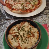 Lasagnes et pizza veganes at Pizzeria Pasta Da Nando in Perpignan