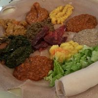 Menu végétarien (vegan en vrai) at Menelik in Paris