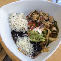Fajita del Rey bowl with vegan chicken  at Tocaya Modern Mexican in Venice
