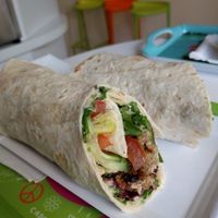 falafel wrap at 100% Le Bar a Jus in Colmar