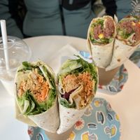 Le vegetal wrap, texan wrap, noisette (hazelnut) milkshake  at 100% Le Bar a Jus in Colmar