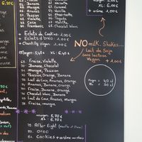 Menu milkshakes vegan at 100% Le Bar a Jus in Colmar