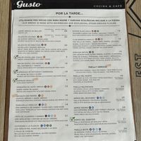 Menu, vegan options labeled  at Gusto Ristobar in Sevilla