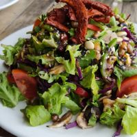 Home salad at Tandana in Quito