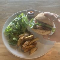 hamburguesa de portobello con papas fritas at Tandana in Quito