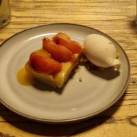 Shortbread, peach, lavender icecream at BROEI in Utrecht