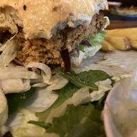 Ik was alvast begonnen met de burger #Veganuary at BROEI in Utrecht