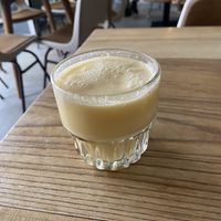 Clementine/coconut smoothie: very tasty and creamy, with a sour kick at BROEI in Utrecht