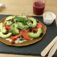 Raw pizza with beet juice at #RAW VEGAN FIRENZE in Florence