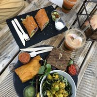 Combi platter & wrap at #RAW VEGAN FIRENZE in Florence