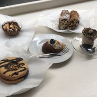 Setteve, Cannoli, Baba,... at Bar Dolcezza in Catania