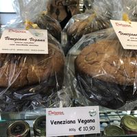 cake at Bar Dolcezza in Catania