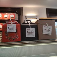 nel periodo di natale😄🎄 at Bar Dolcezza in Catania