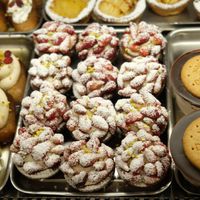Strawberry cupcakes at Bar Dolcezza in Catania