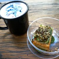 Avocado Toast  + Rose Latte at Wild & The Moon - Wild Lab Gravilliers in Paris