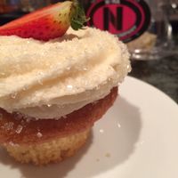 champagne at Nora Cupcake in West Hartford