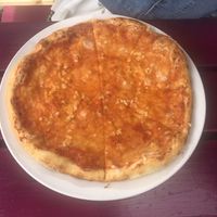 ‘Gelert’ pizza  at Glaslyn in Beddgerlet