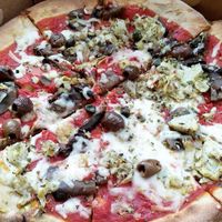 Vegan pizza at Bella&Brava in Venice