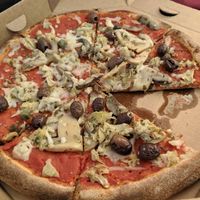 Pizza Capriciosa at Bella&Brava in Venice
