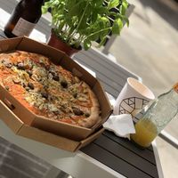 Pizza capricciosa at Bella&Brava in Venice