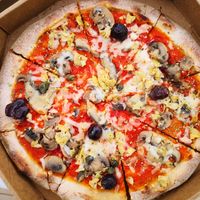 Pizza Capricciosa at Bella&Brava in Venice
