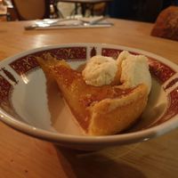 Treacle sponge pudding and ice cream at The Golden Heart Inn in Gloucester