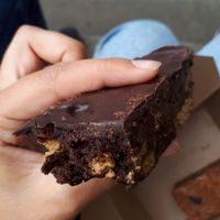 chocolate tiffin at Hula Juice Cafe in Edinburgh