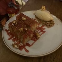 Bolo de fubá com goiabada e sorvete de milho at Teva in Rio De Janeiro