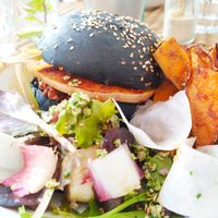 Le Bad Boy Burger - veganement délicieux 😋 at Kitchen Garden in Bordeaux